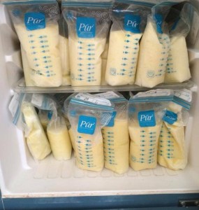 Bí quyết 1 tháng kích sữa từ 300ml lên 1,5 lít sữa/ngày
